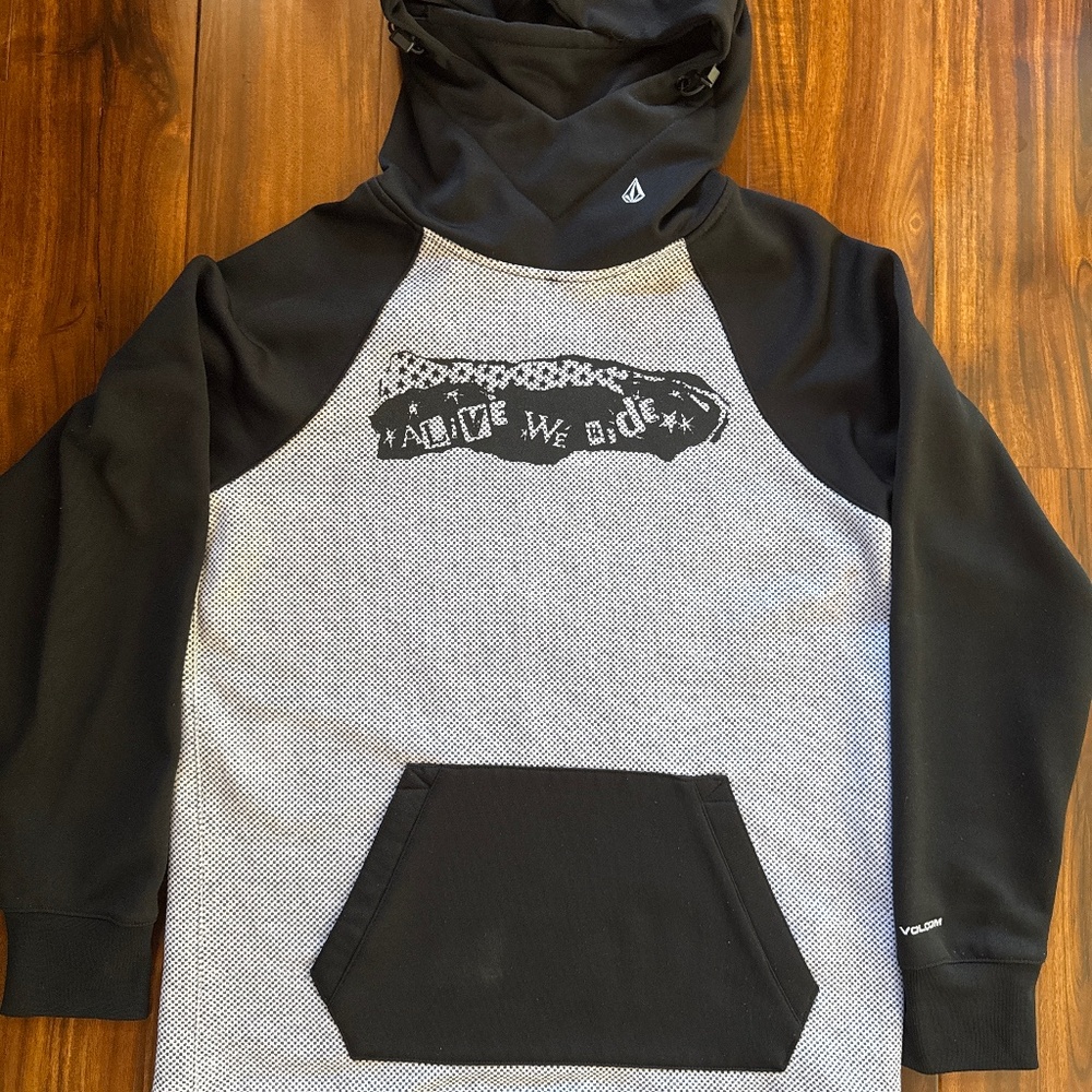 Volcom alive we ride high performance hoodie